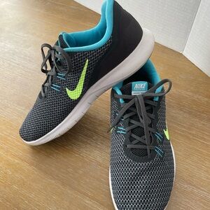 Nike Flex Trainers 7 Sneakers size 9